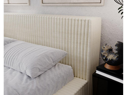 Beige Fabric Bed, 200 x 200 cm